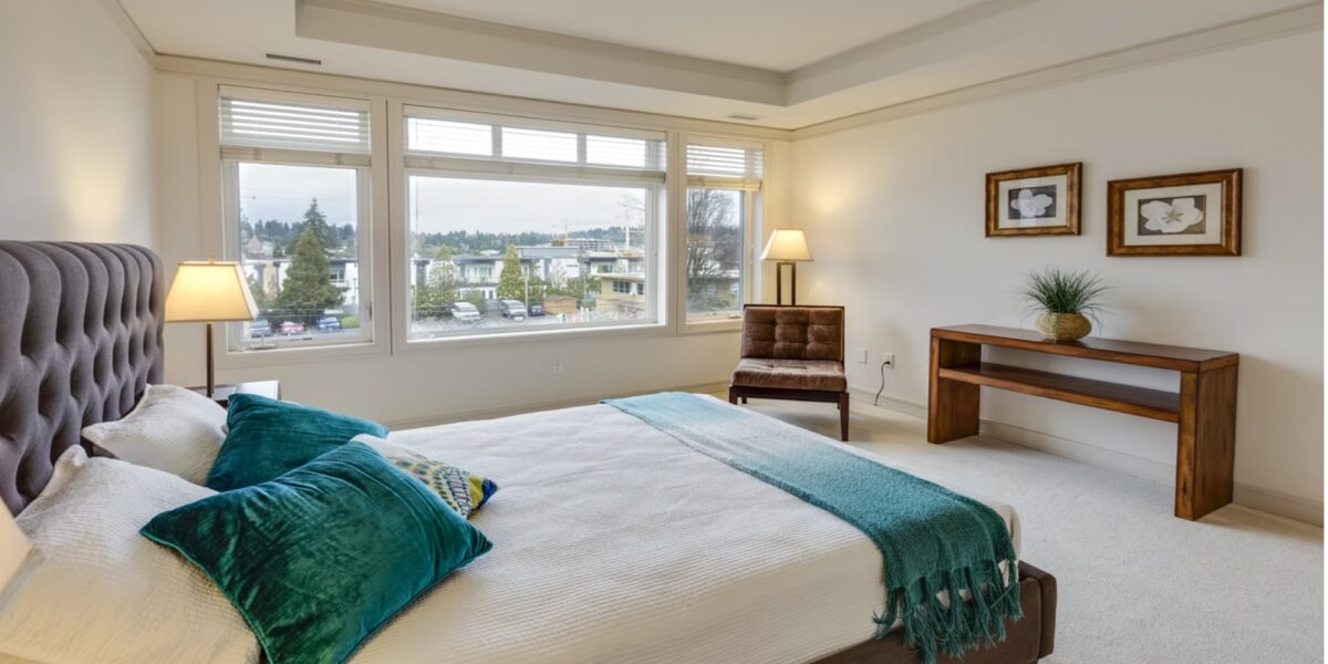 DELUXE 4 BEDROOM